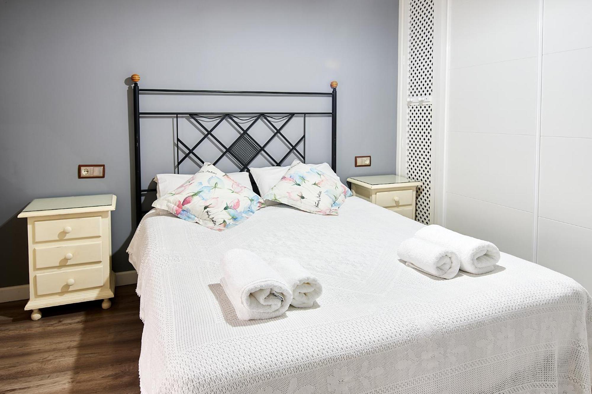 Apartamento Bari Plasencia Exterior foto
